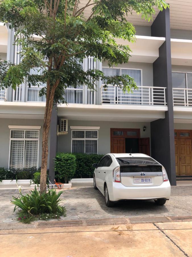 Fame 2 King Size Beds Plus Free Wifi Siem Reap