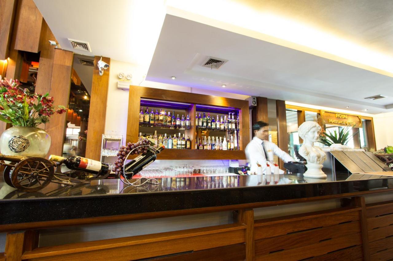 Royal Empire Premium Hotel