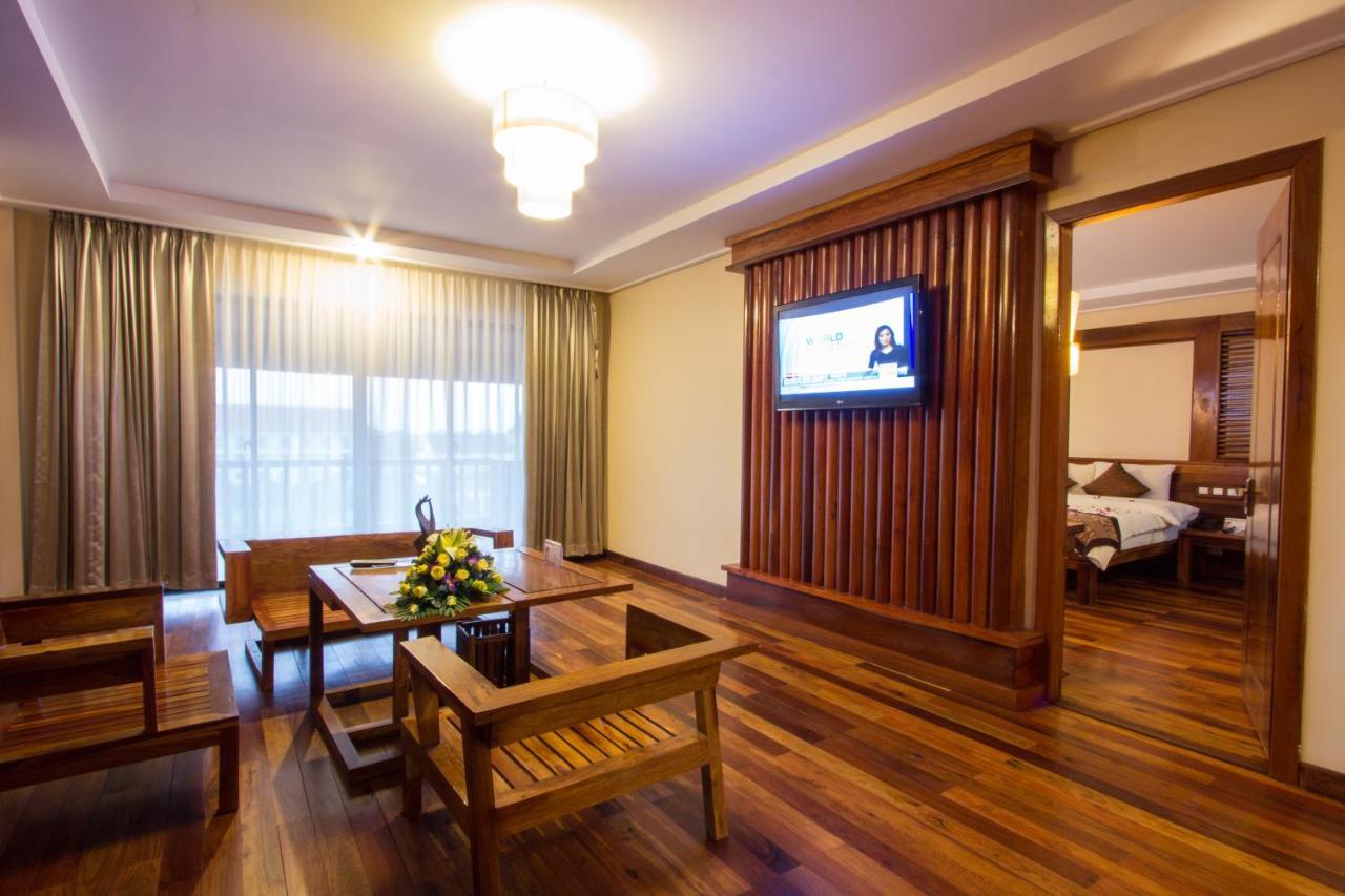Royal Empire Premium 4* Siem Reap