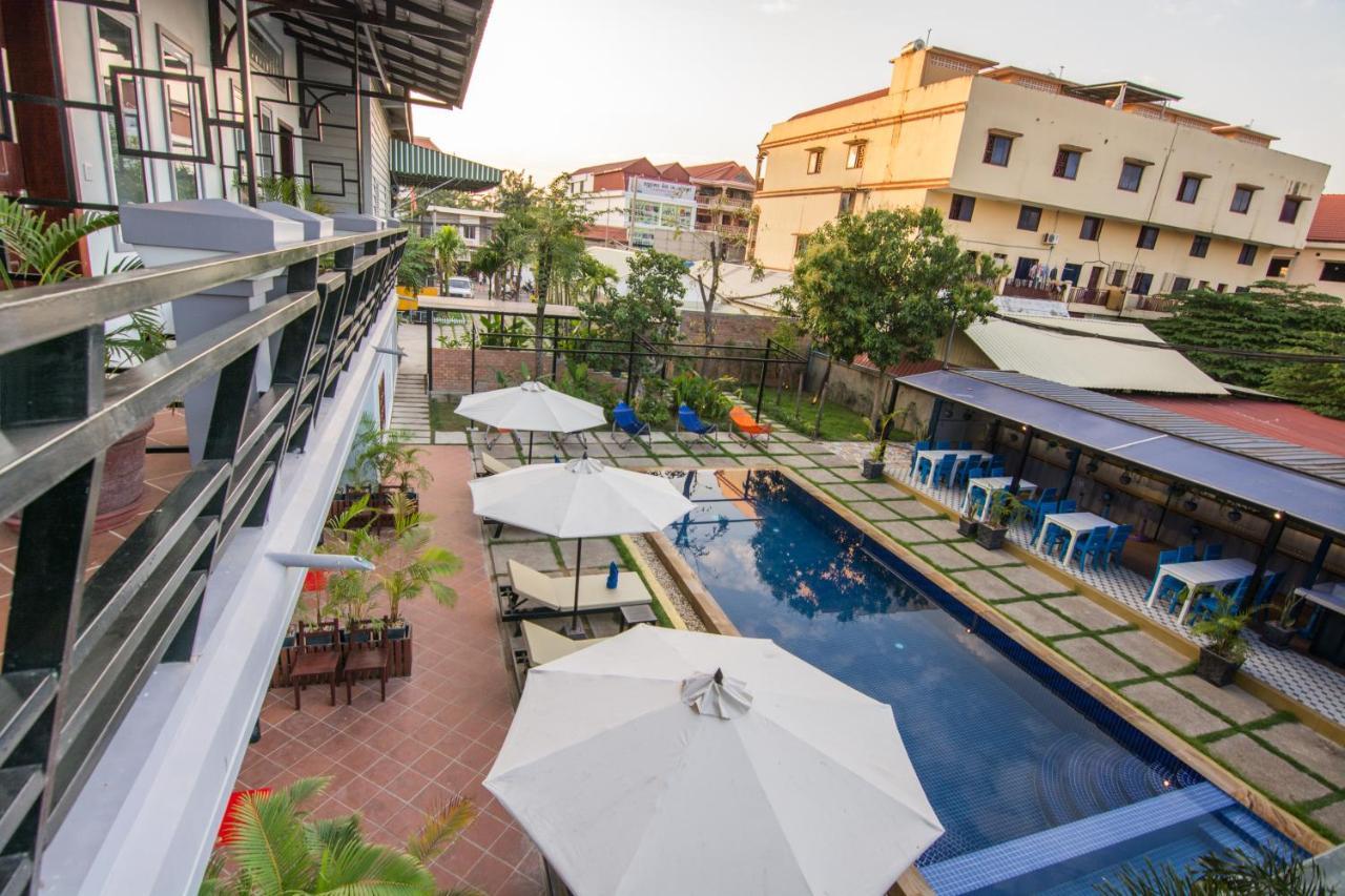 The Local Time Village 3*