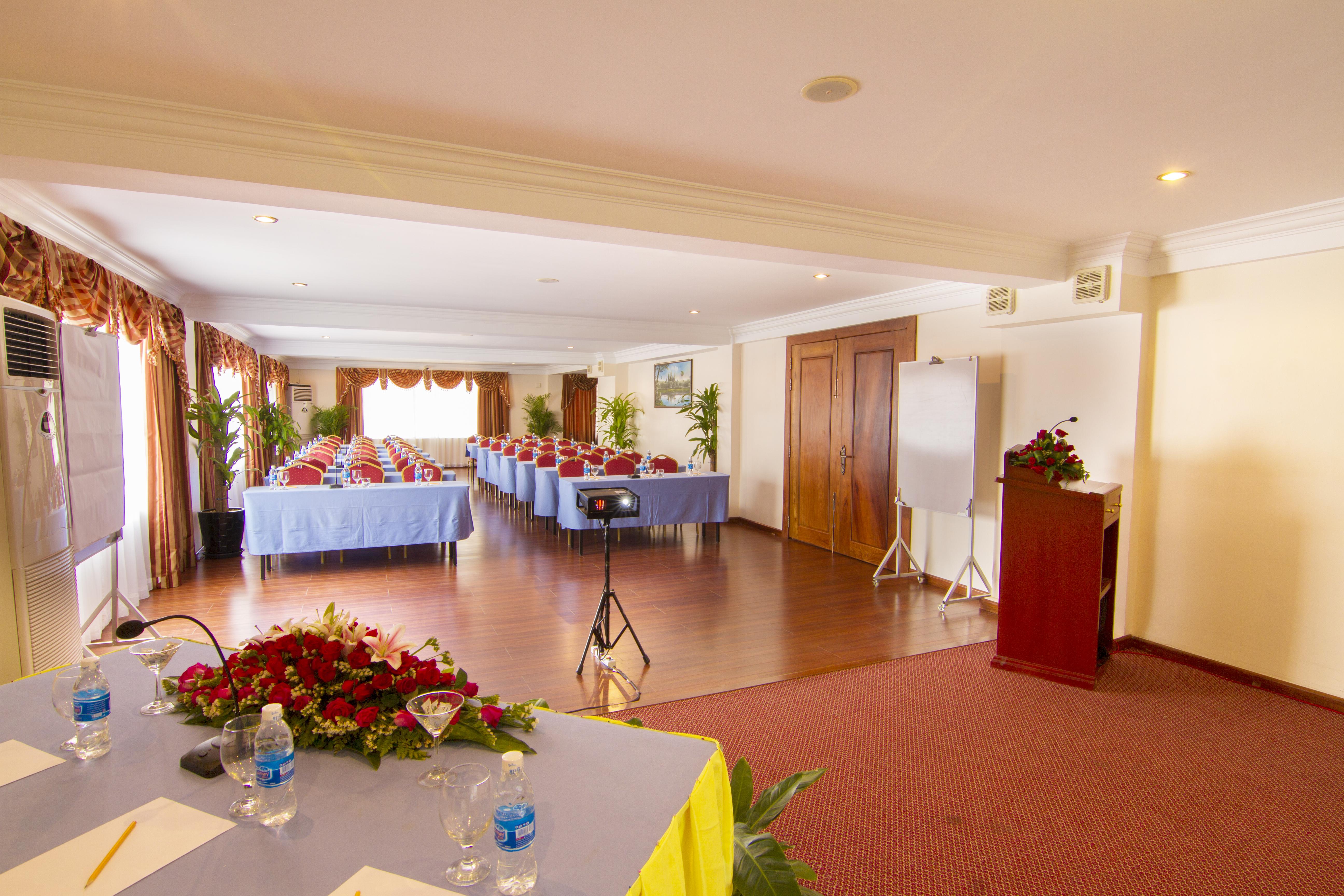Starry Angkor 4*