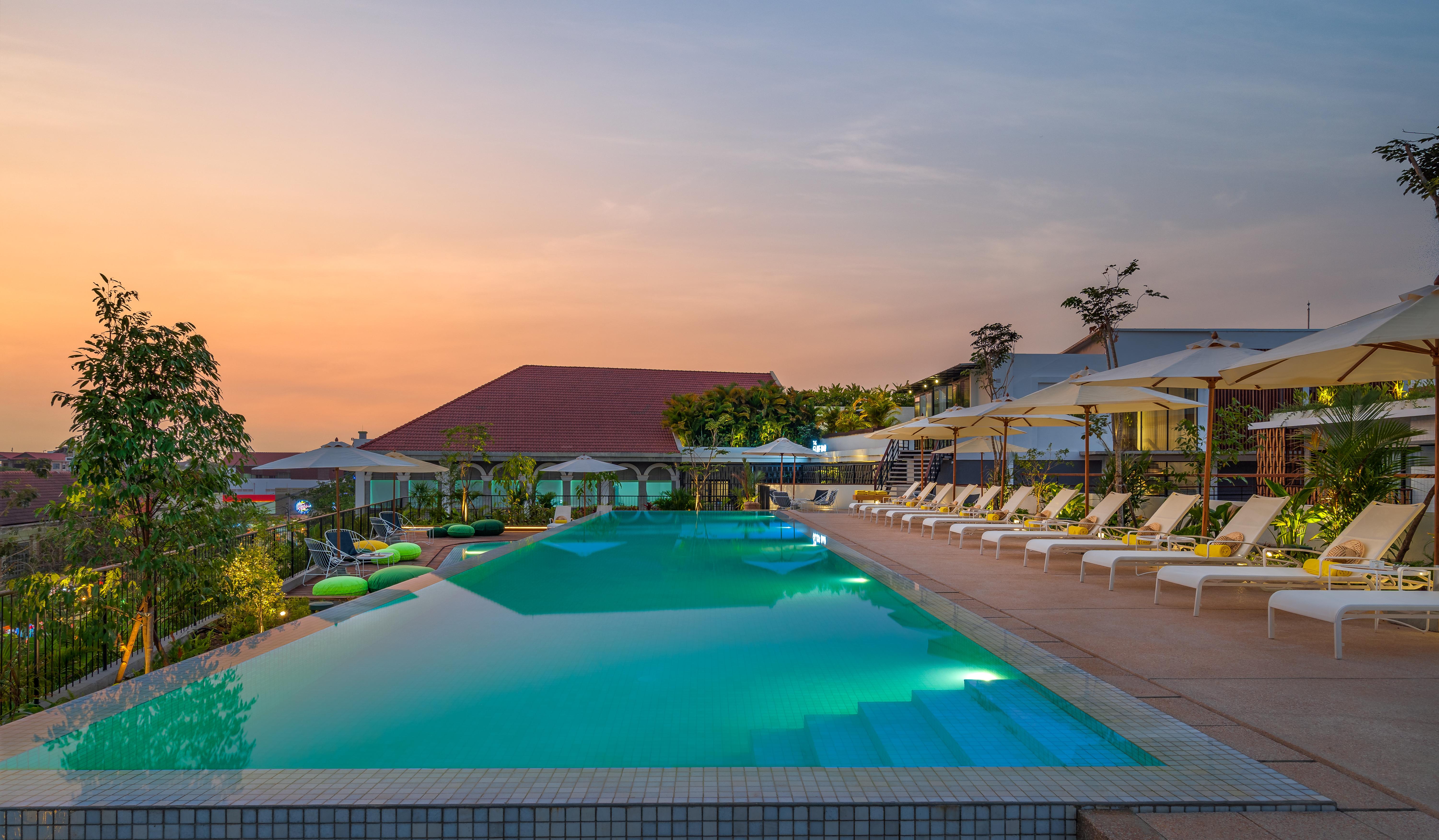 The Aviary Hotel 4*