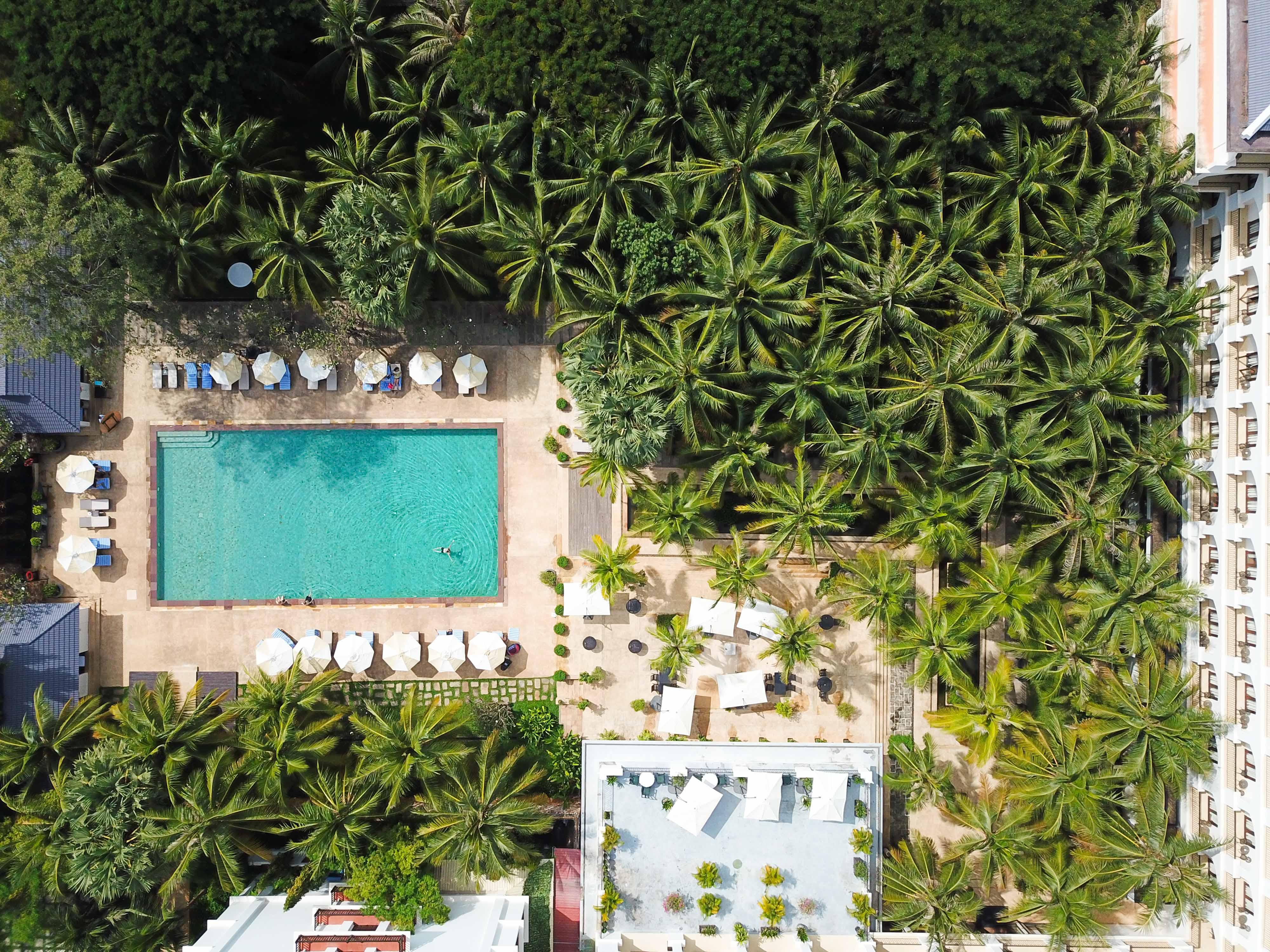 Lotus Blanc Resort 5*