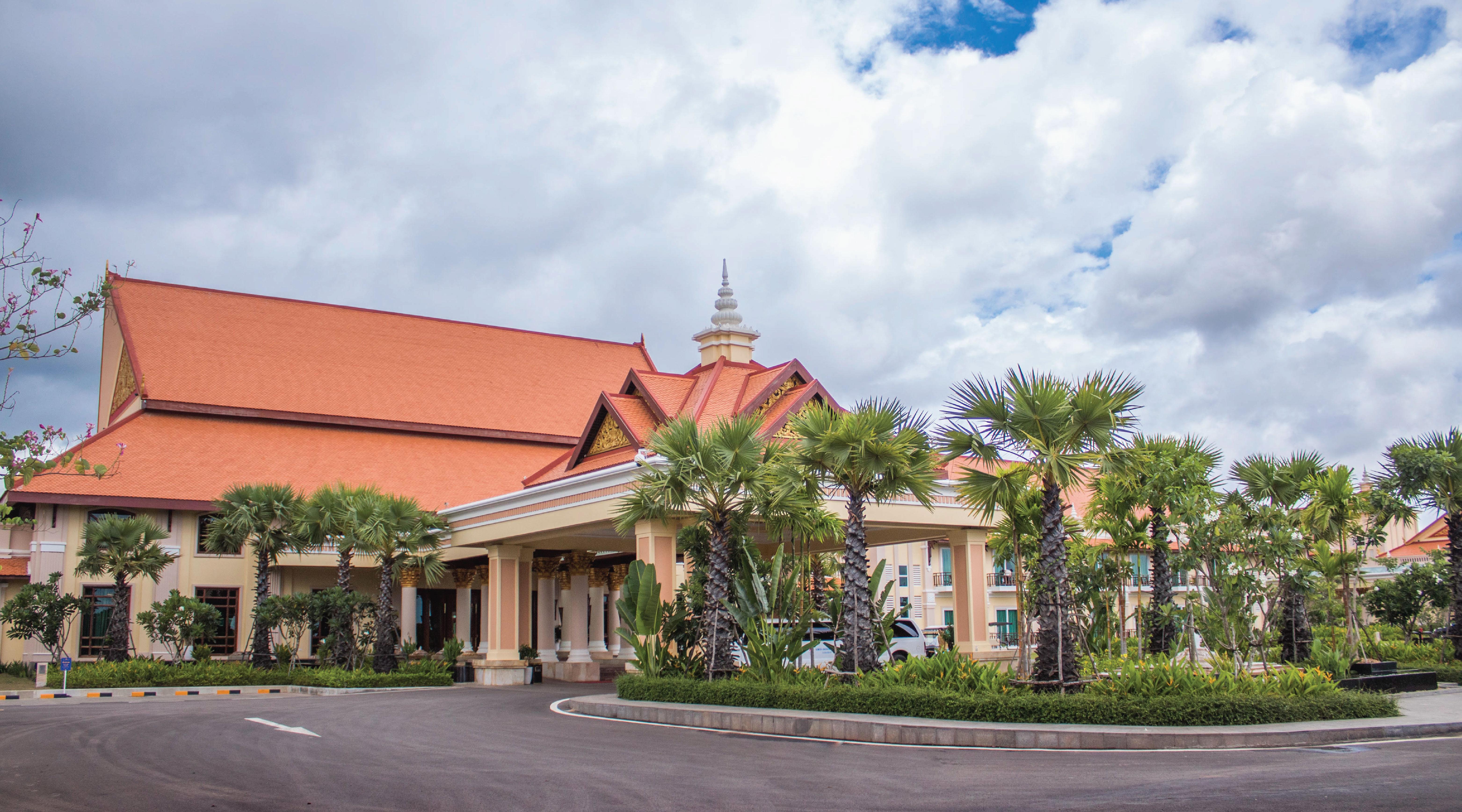 Sokha & Convention Center Khu nghỉ mát 5*
