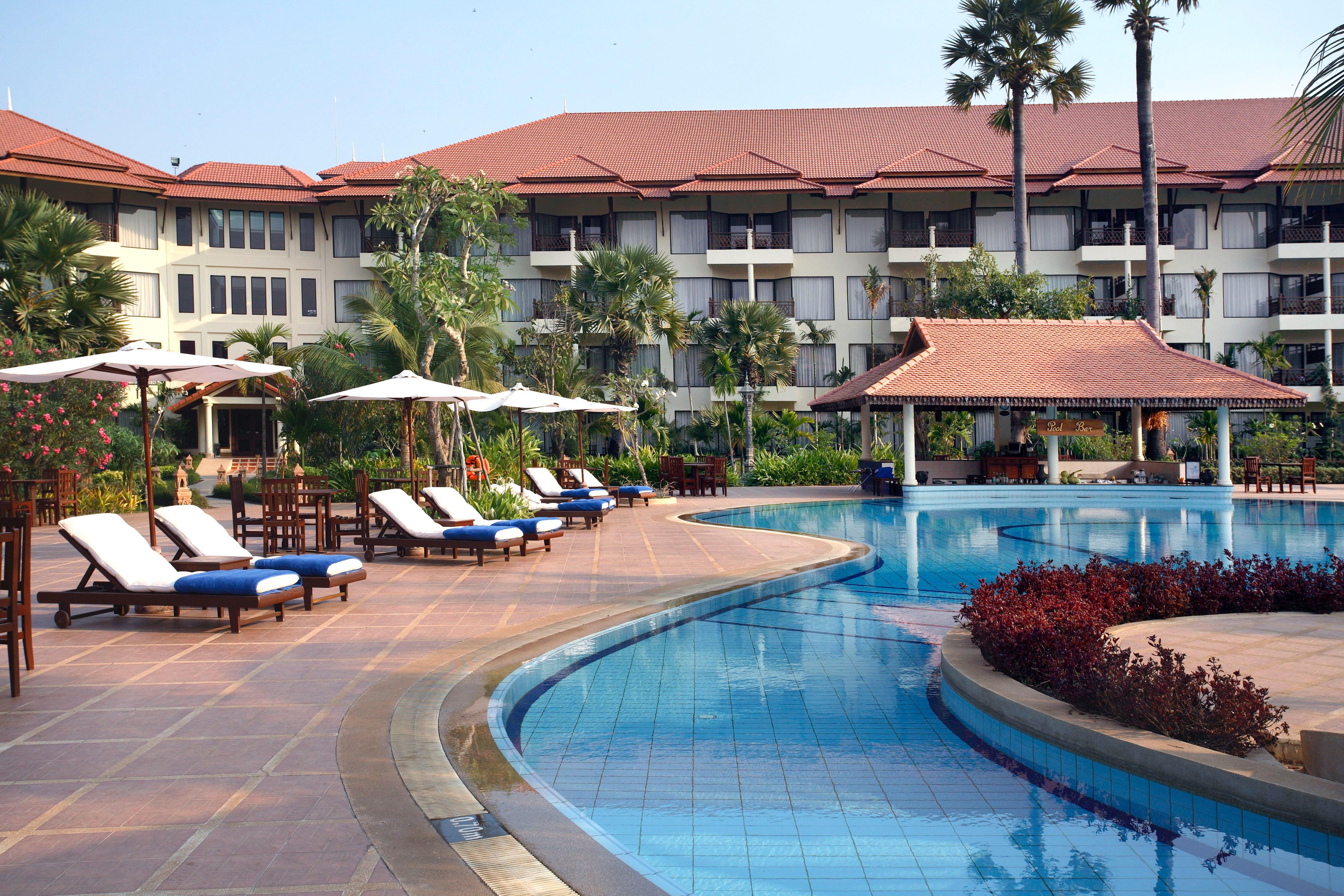 Palace & Siem Reap