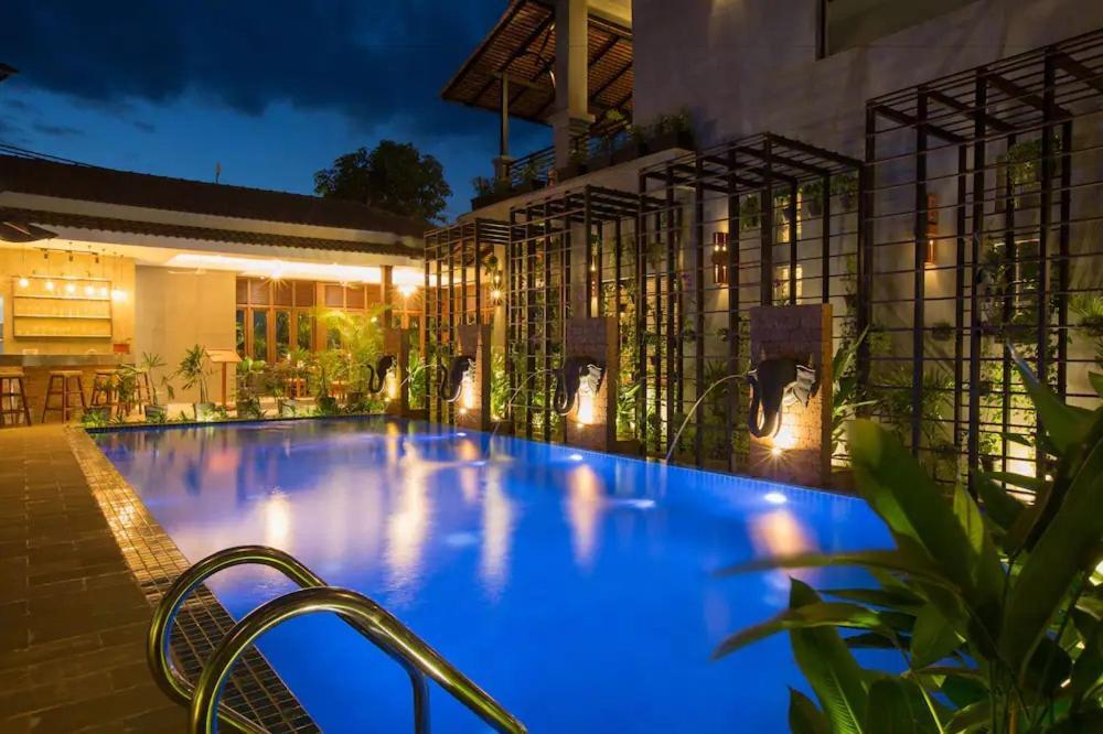 Grange Hotel 4*