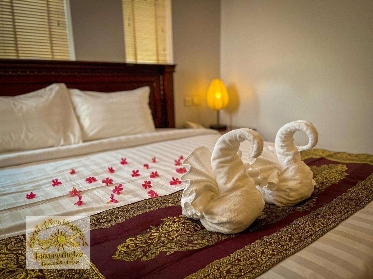 Luxury Angkor & Sky Lounge