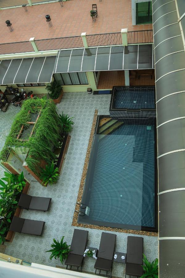 Hotel Melody Boutique 4*
