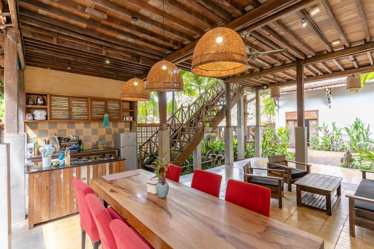 Casa *