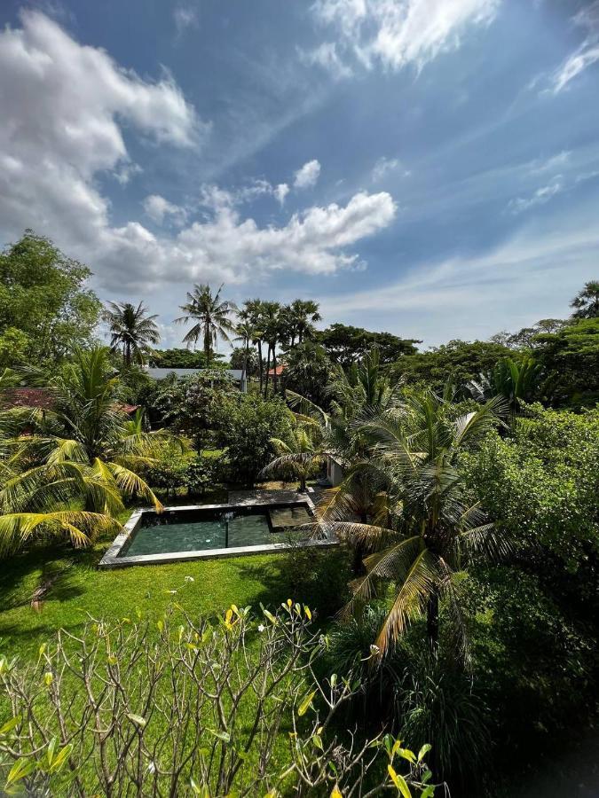 Redbox House Villa *