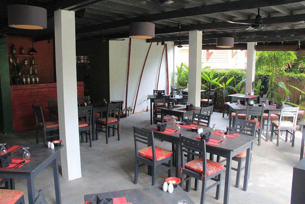 Khách sạn Ashia & Lounge 3*