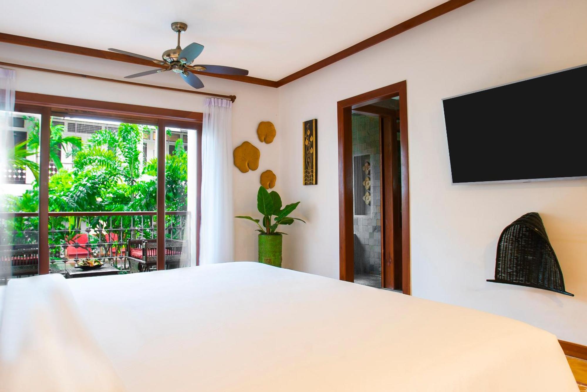Hotel Montra Nivesha And Art 4*