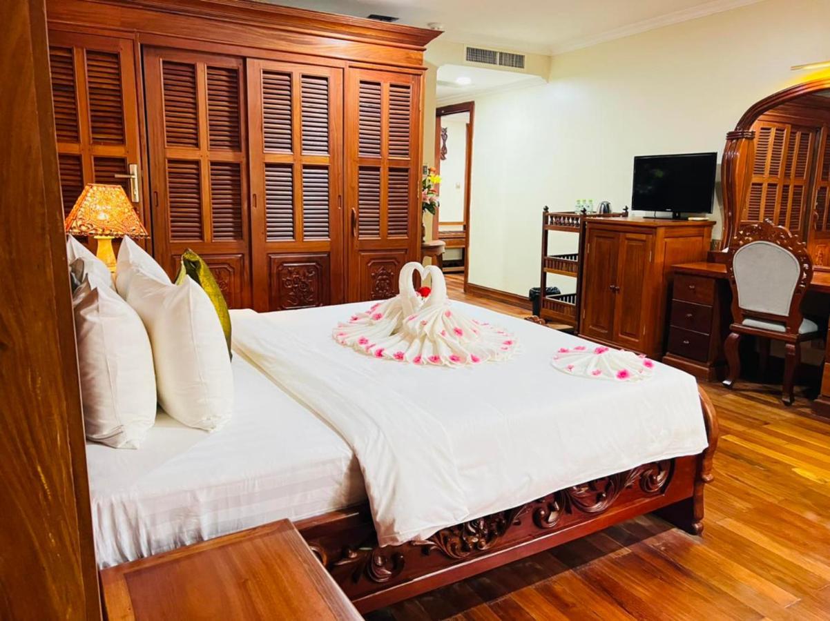Dragon Royal Angkor Hotel