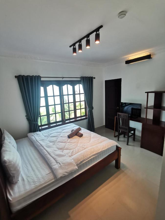 Mad Monkey Hostel