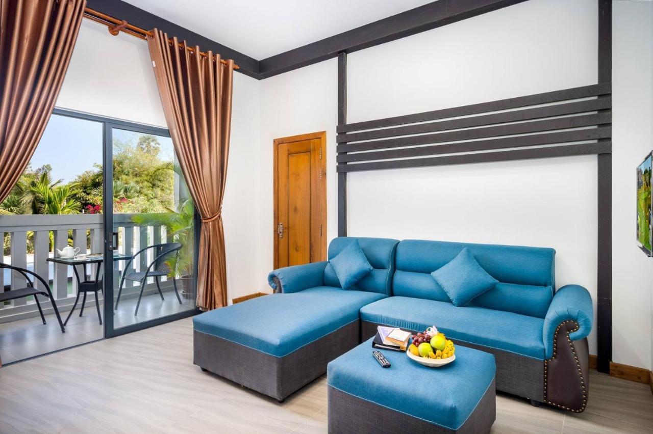 Hotel Reveal Courtyard In Reveal Angkor Siem Reap