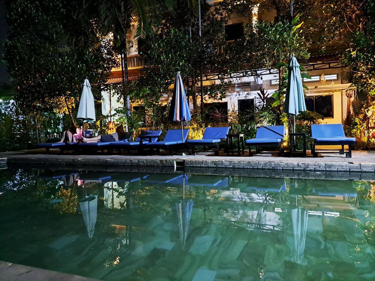 Nary Hotel