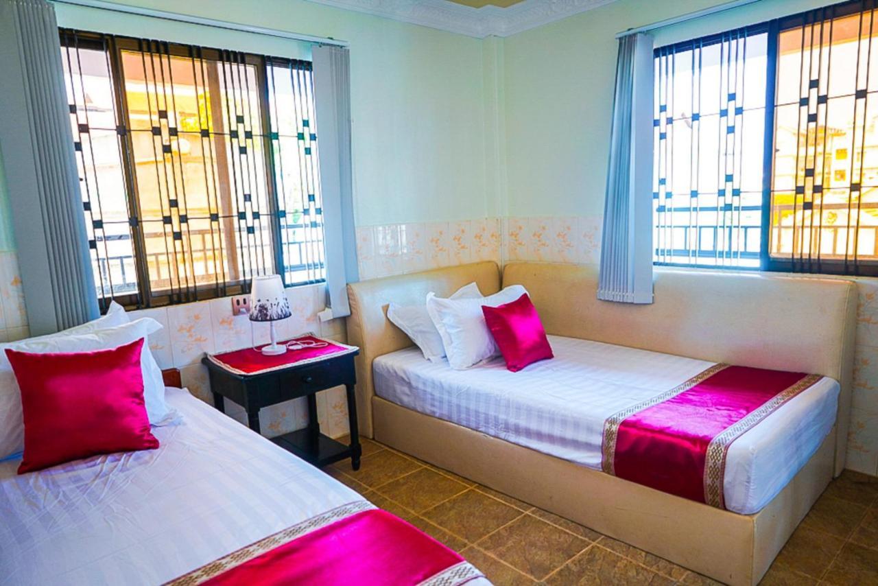 Purple Panda Hostel