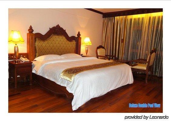 Phum Khmer Angkor Hotel 4*