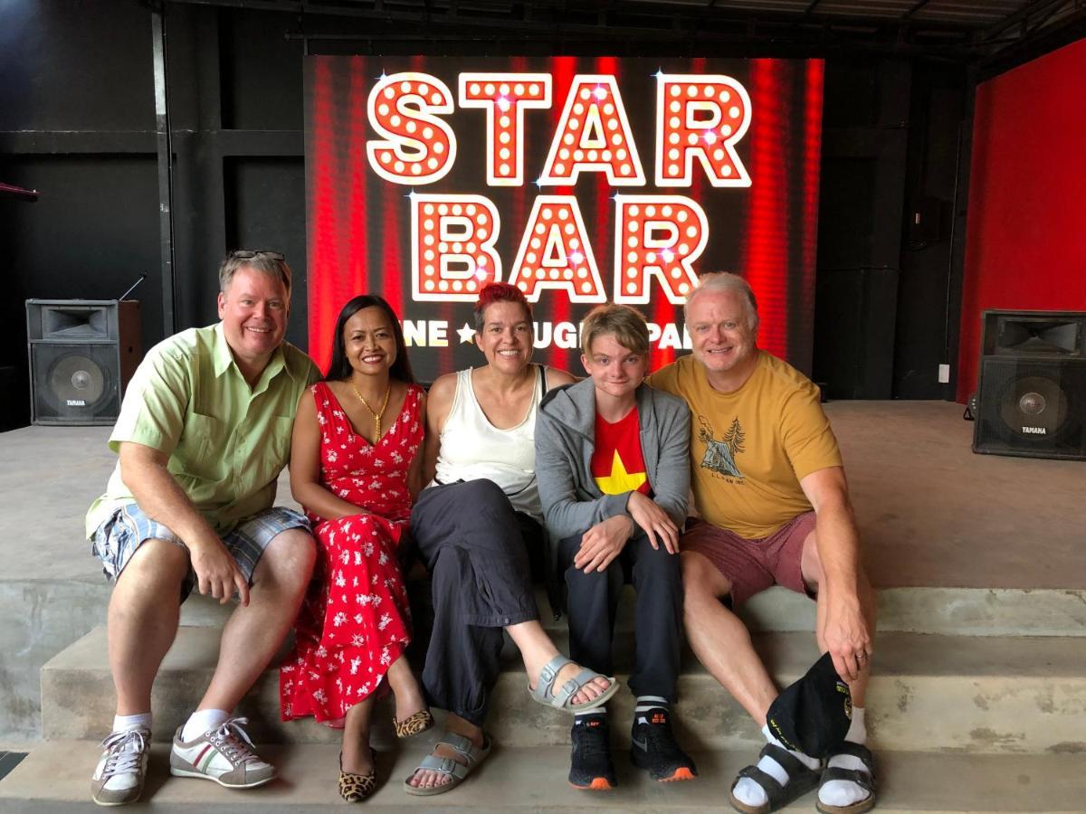 Star Bar Hotel *