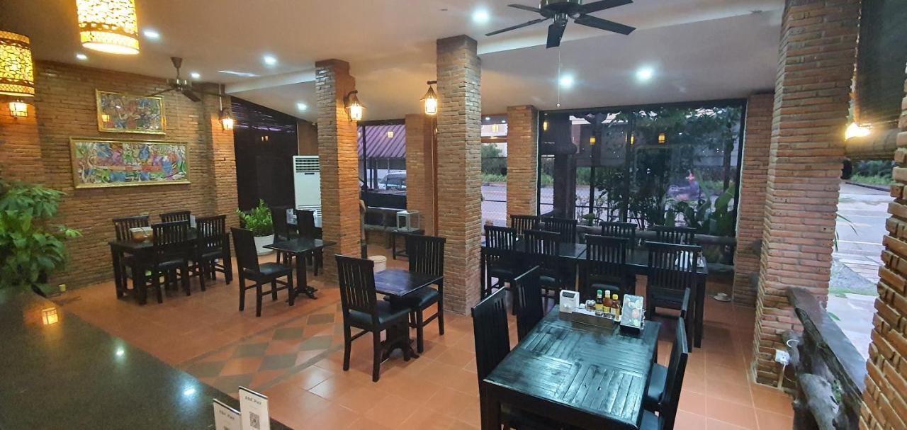 Only One Boutique Restaurant Cafe Guest house *