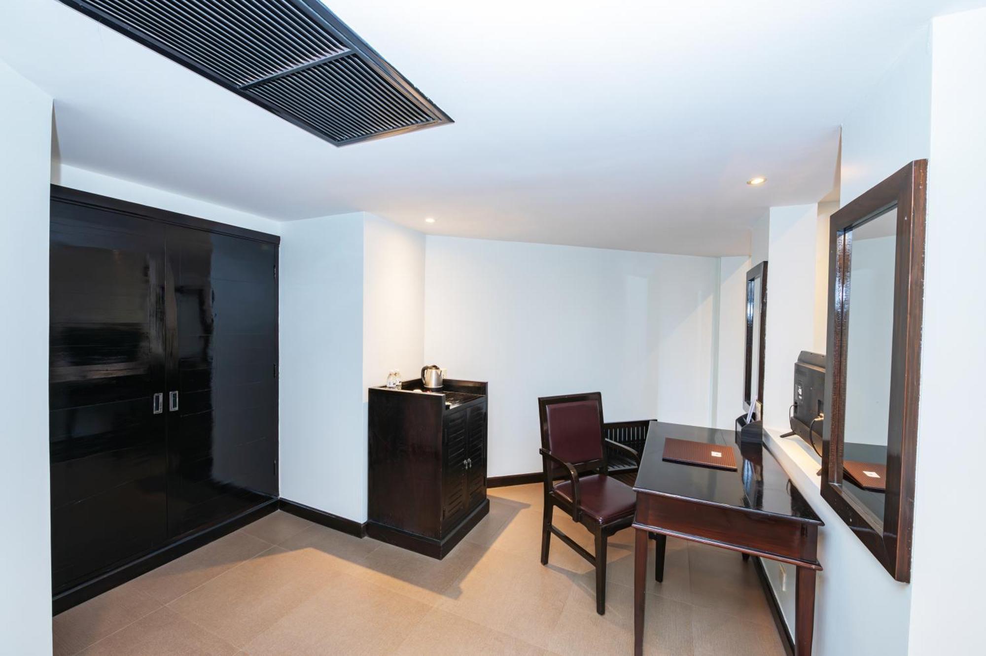 Sokchea Angkor Hotel 4*