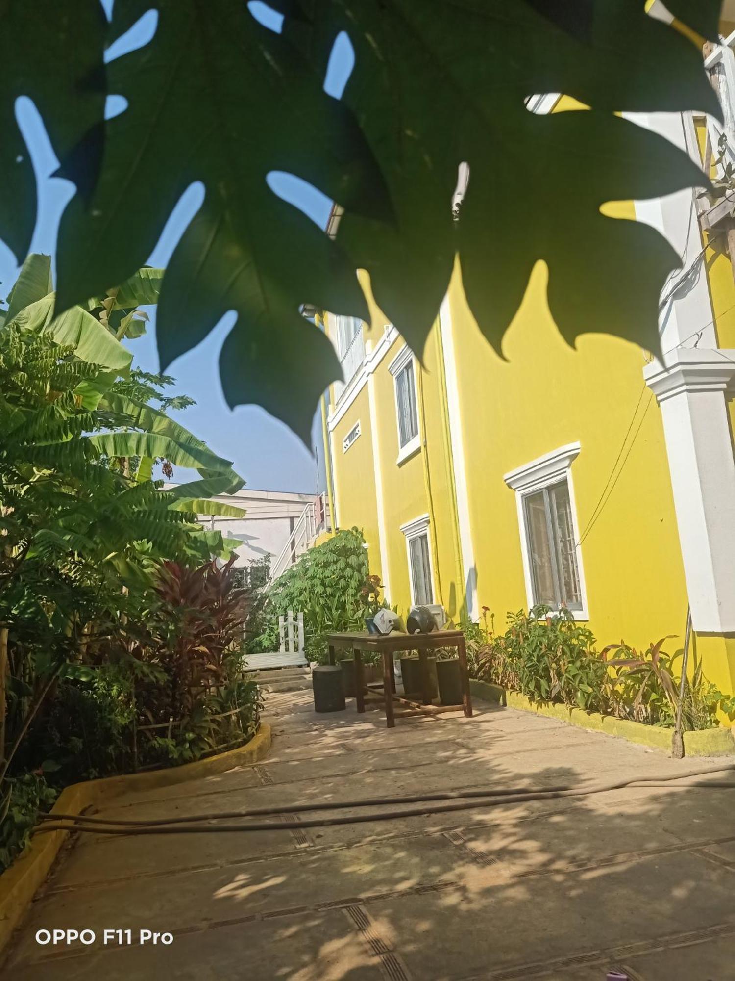 Yellow Natural House Hospedagem domiciliar Siem Reap