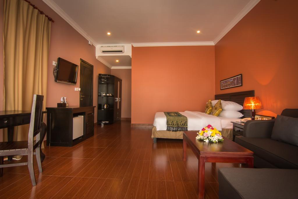 Crown Angkor & Hotel