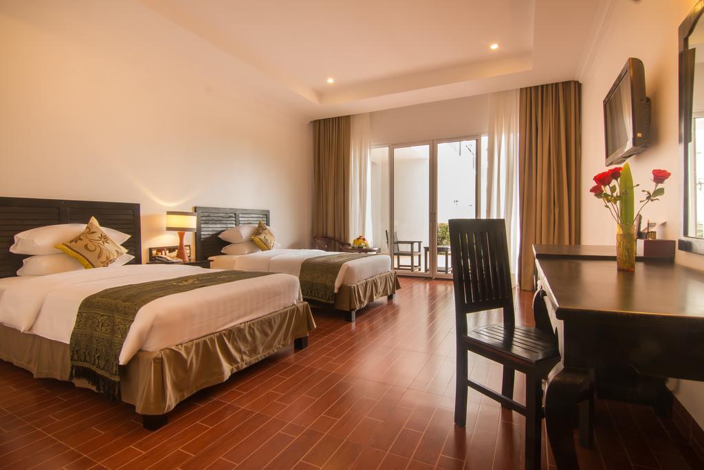 Hotel Crown Angkor & 4*