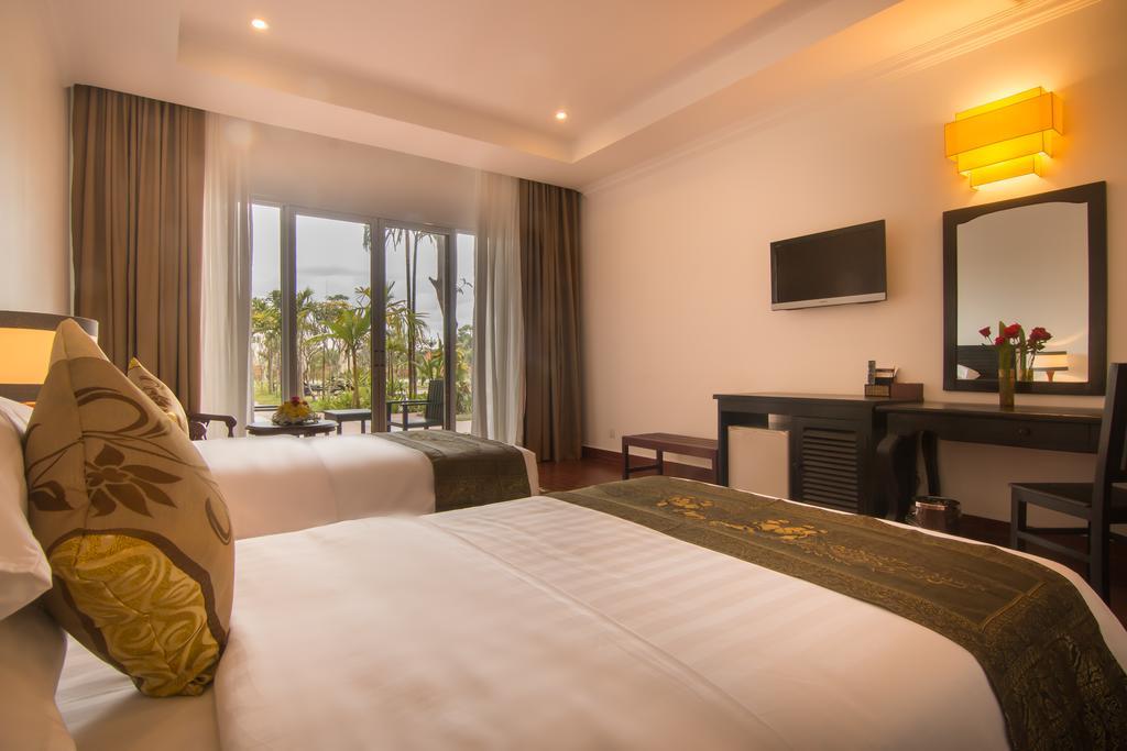 Crown Angkor & Hotel 4*