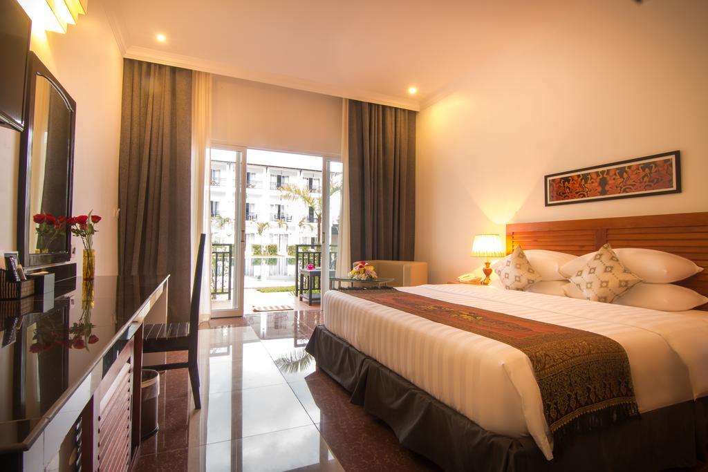 Crown Angkor & 4* Siem Reap