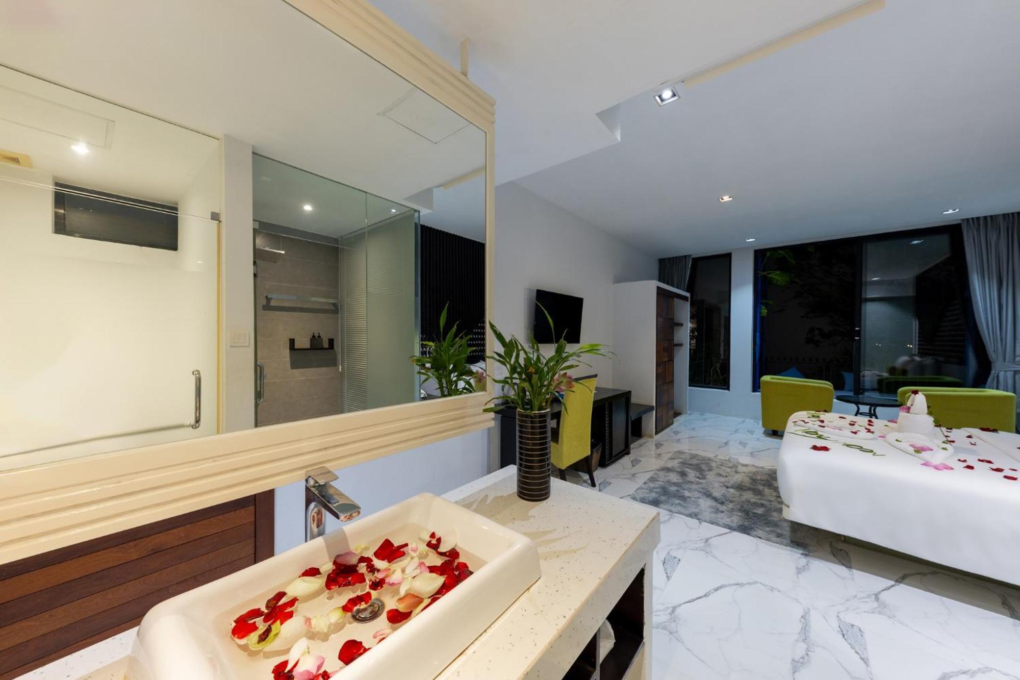 King Rock Hotel 4*
