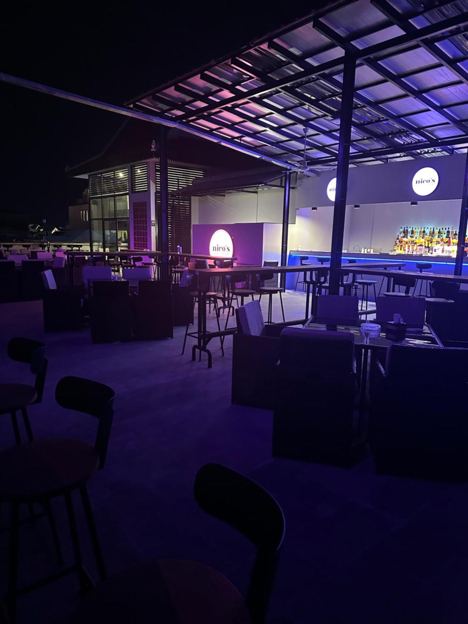 Hotel Nico's And Skybar 3*