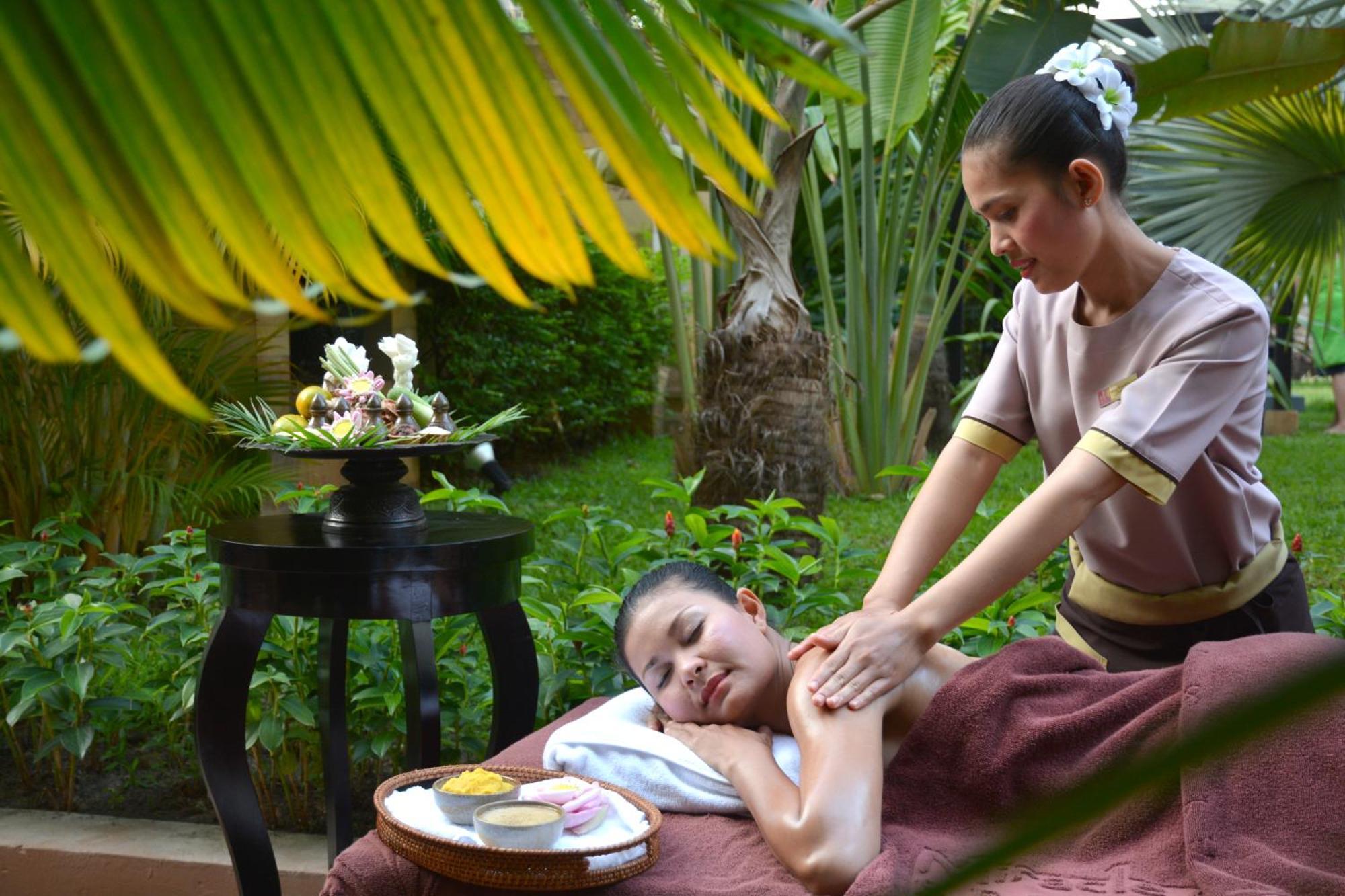 Angkor Miracle & Resort 5*