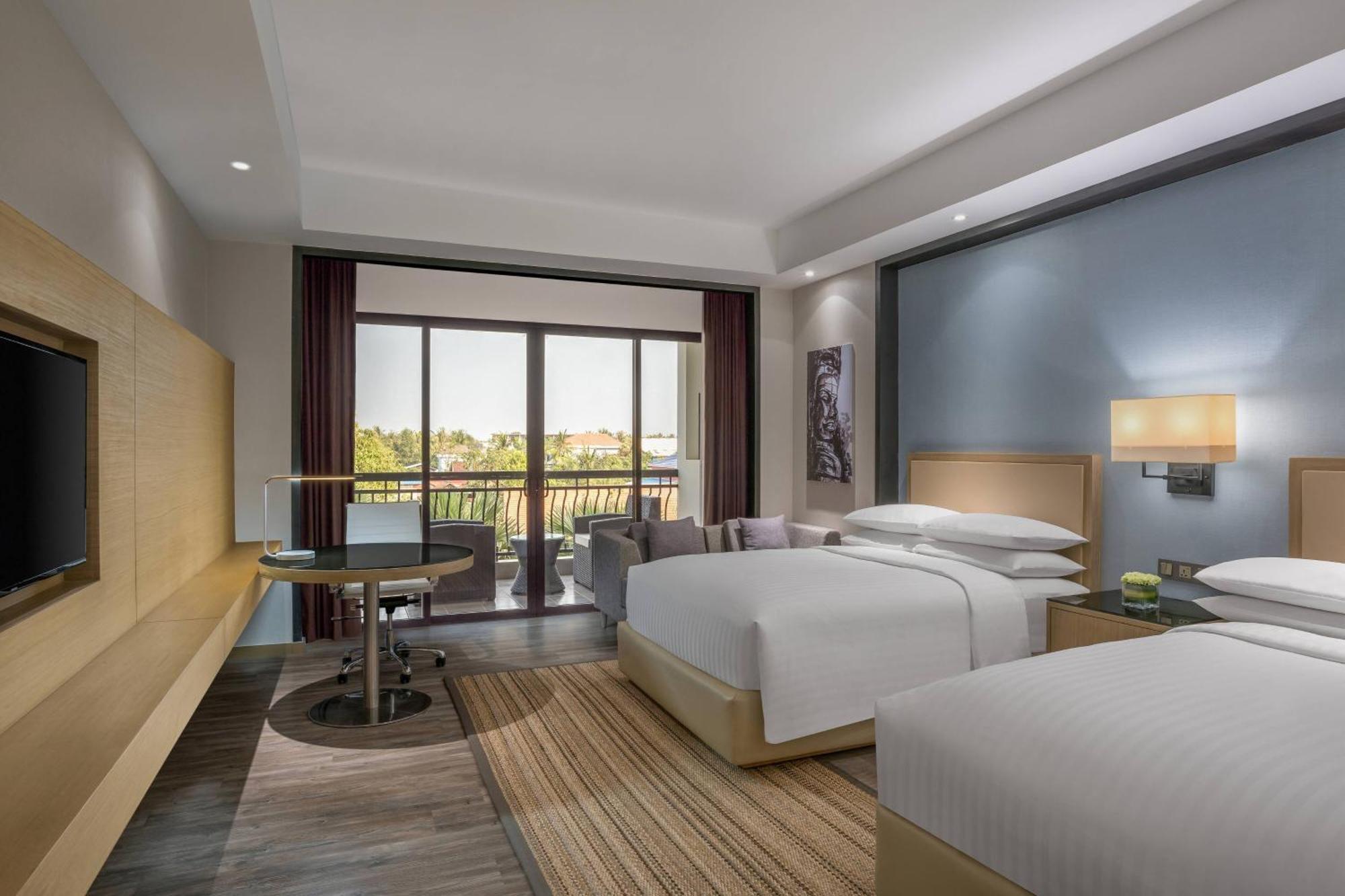 Courtyard By Marriott 5*