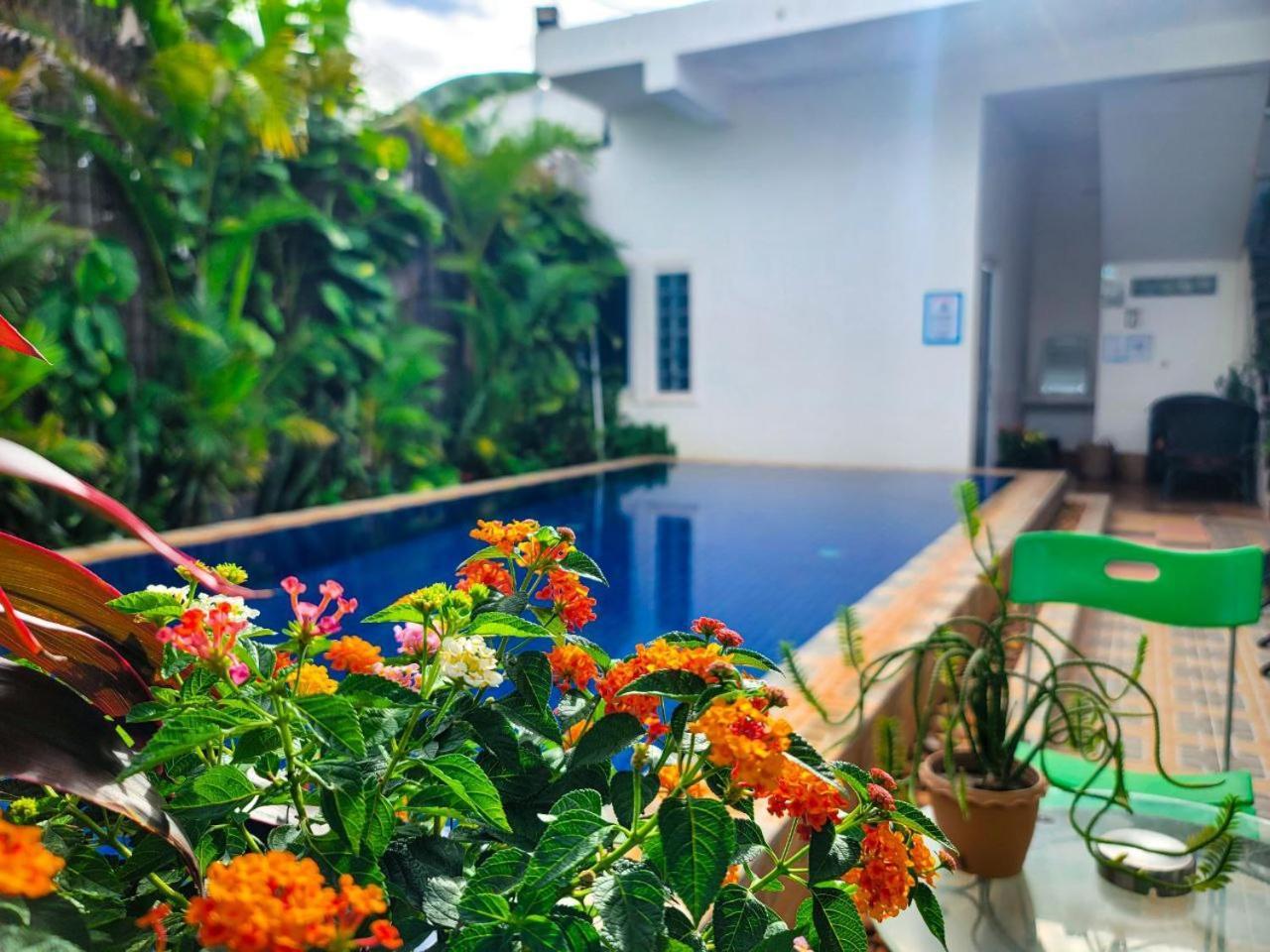 Bed & Bedzzz Hostel Siem Reap