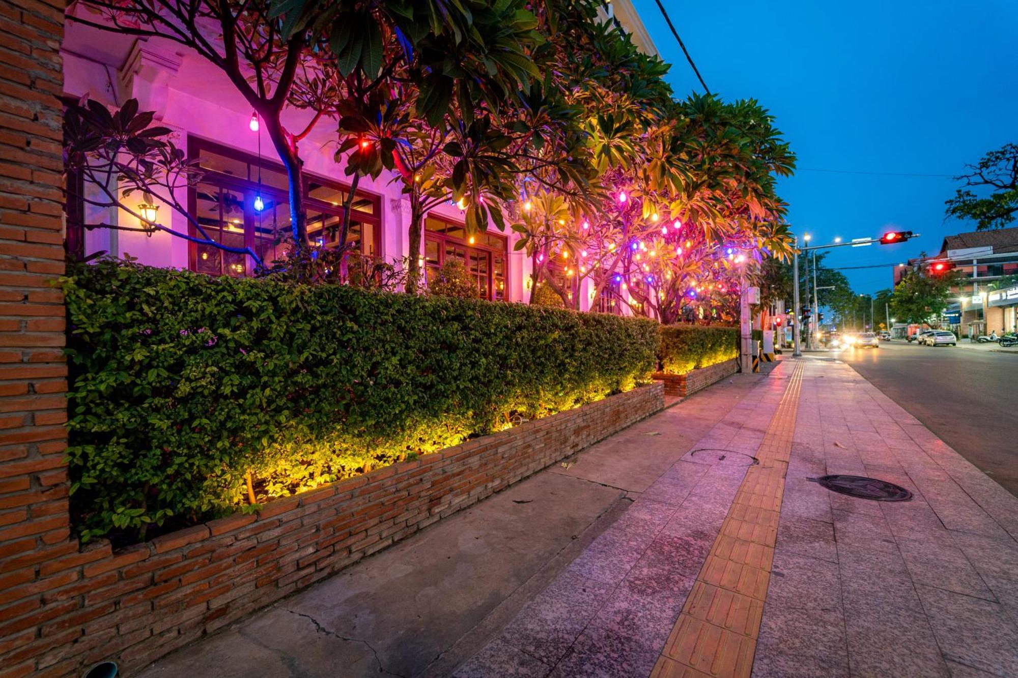 Royal Crown & Hotel 5*
