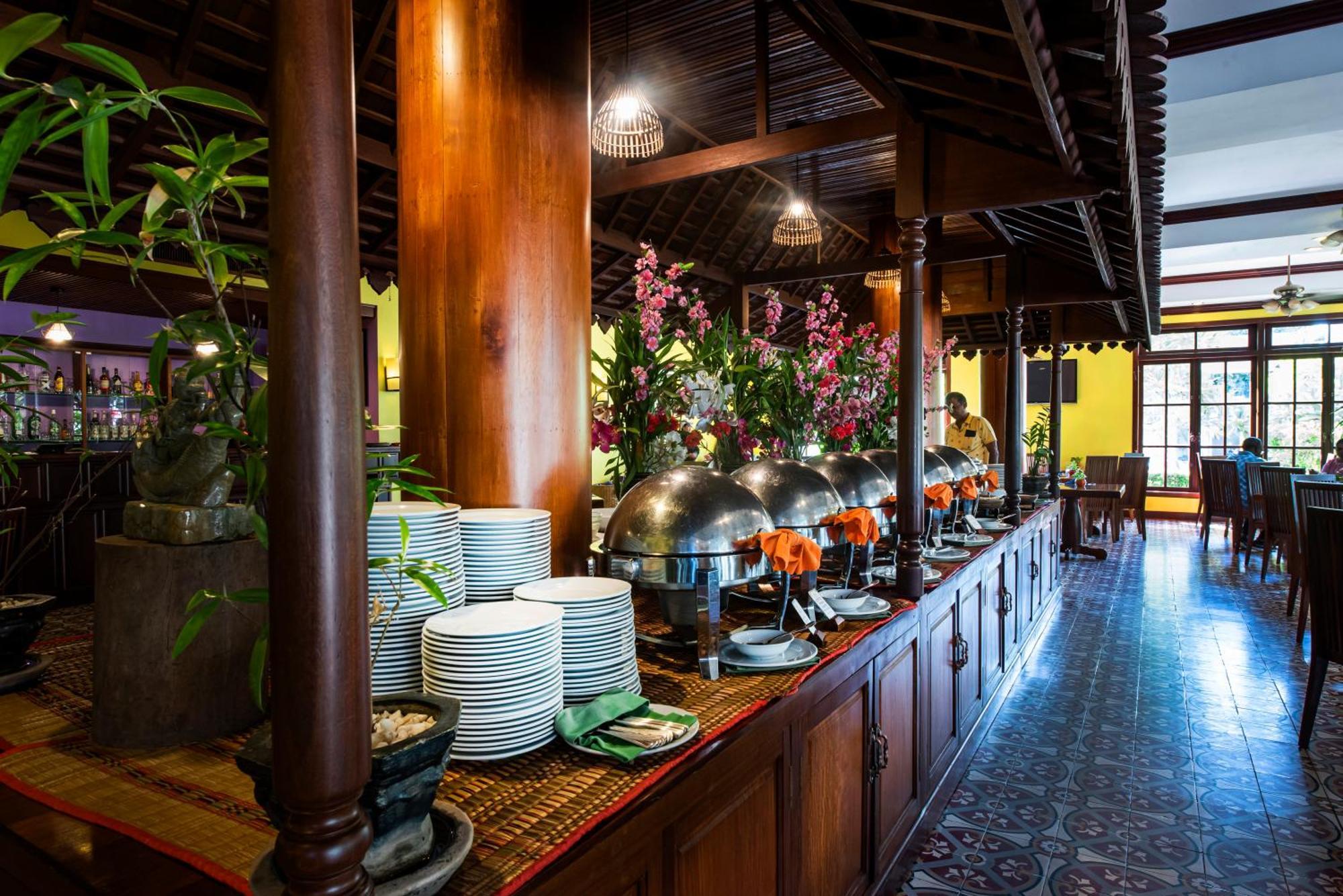 Royal Crown & Siem Reap