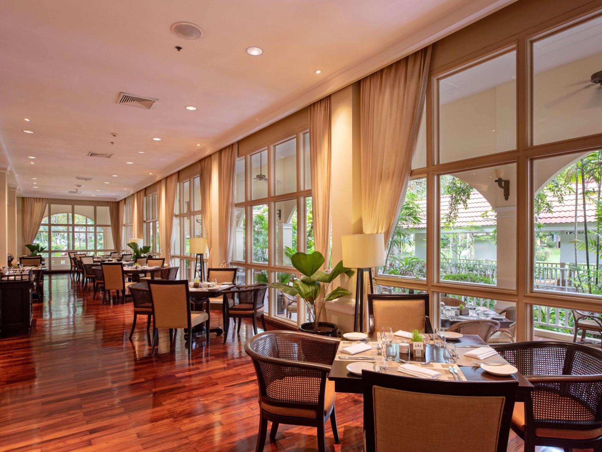 Sofitel Angkor Phokeethra Golf & Khách sạn