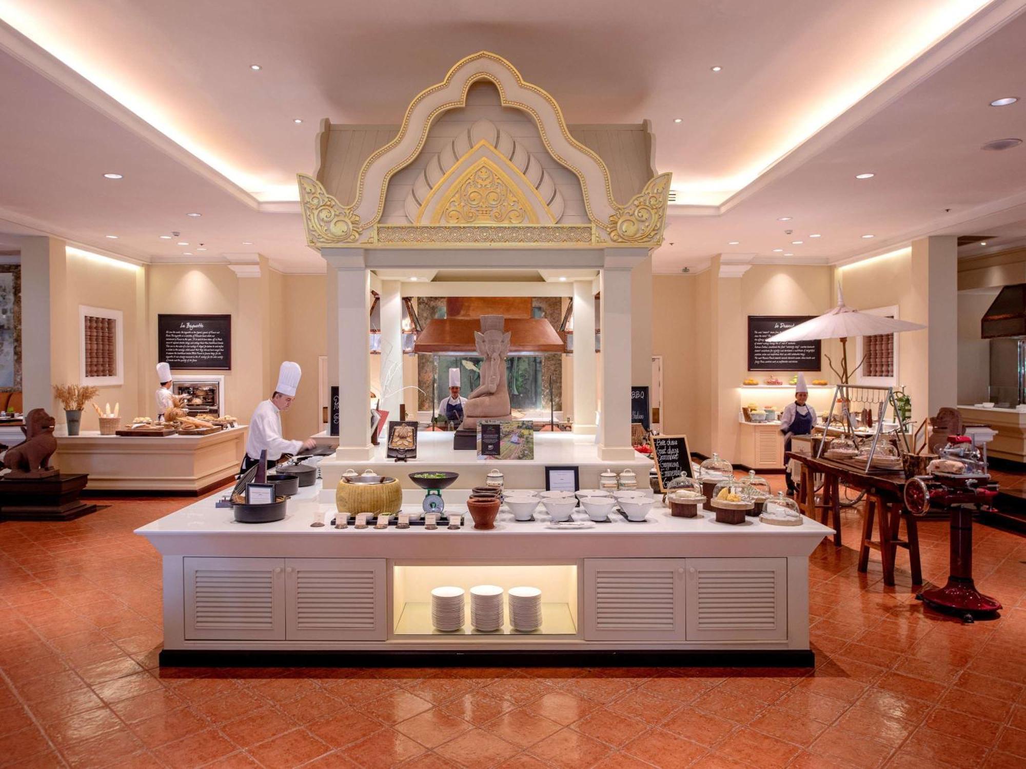 Khách sạn Sofitel Angkor Phokeethra Golf & 5*