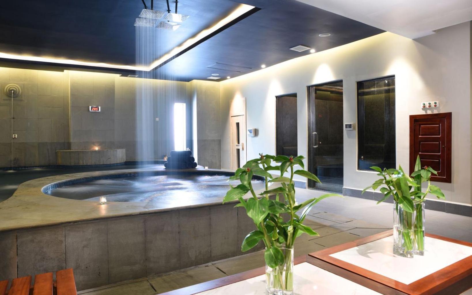 Hotel The Royal Family By Memoire Palace & 5*
