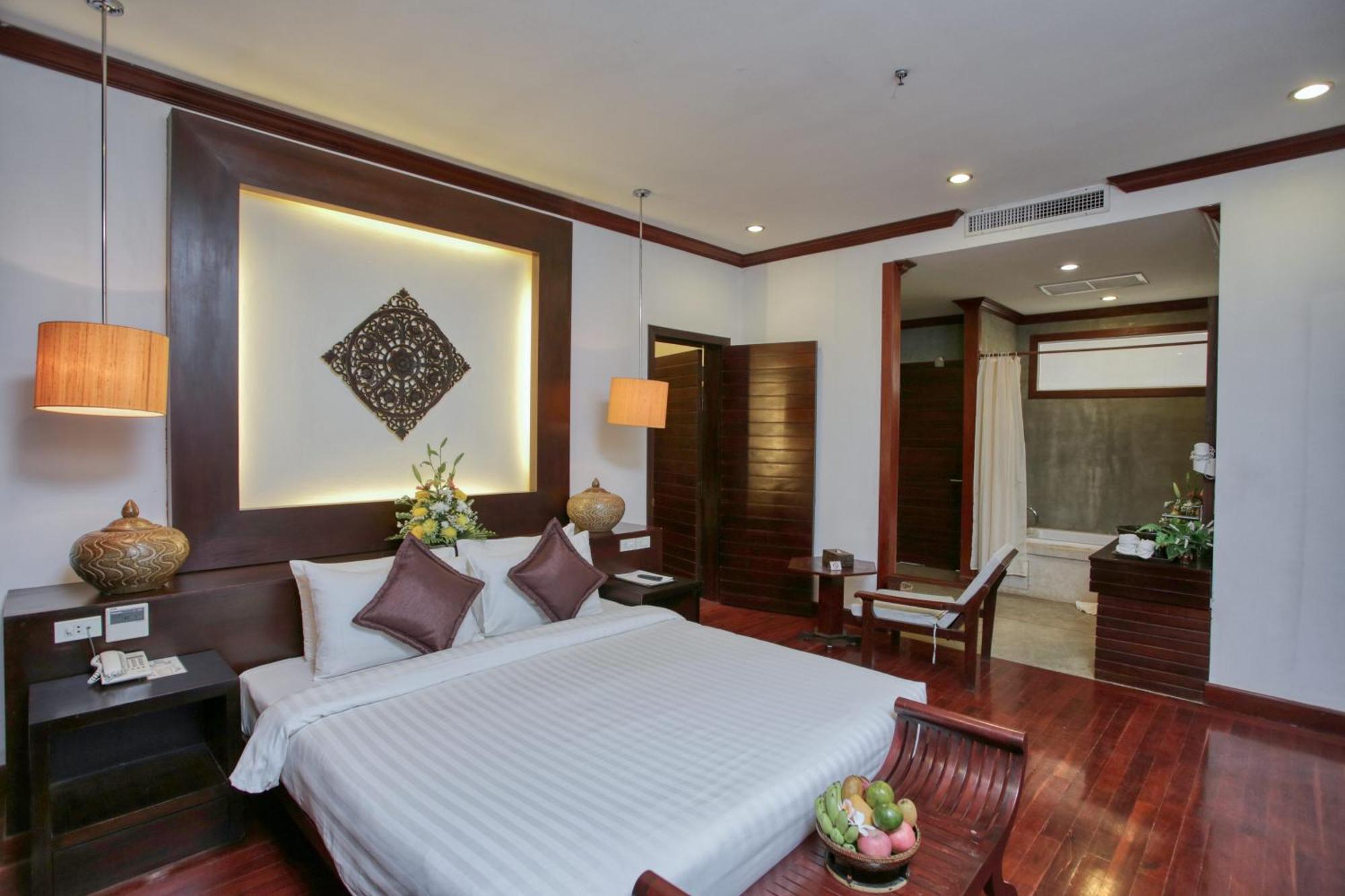 Hotel The Moon &