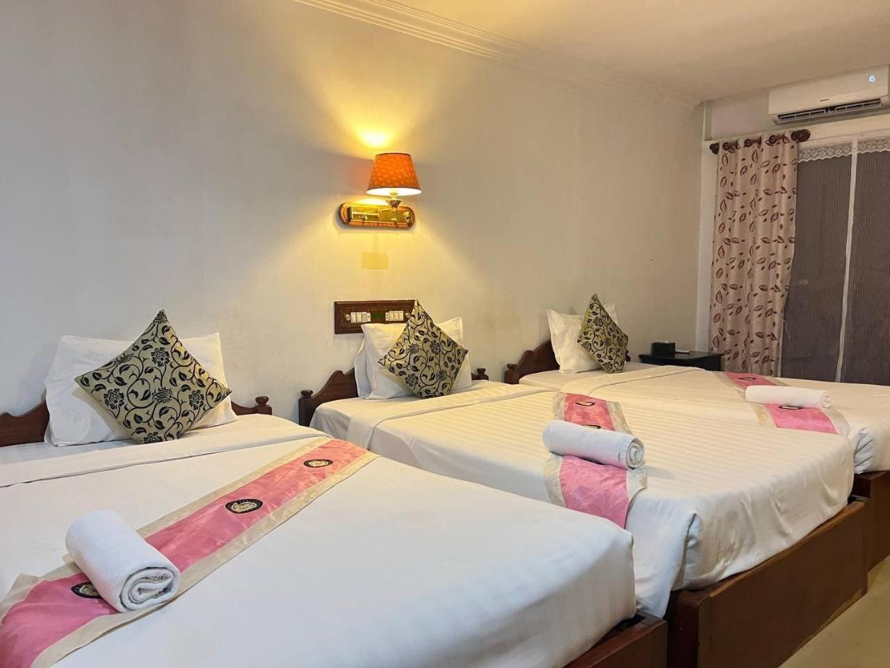Hotel Town 3*