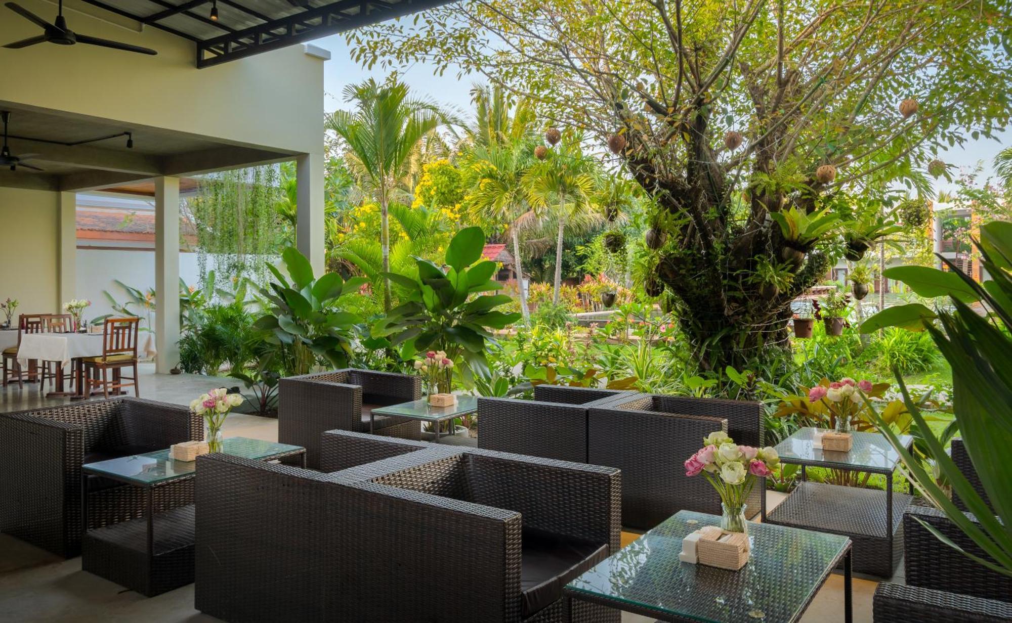 Hotel Khmer House 4*