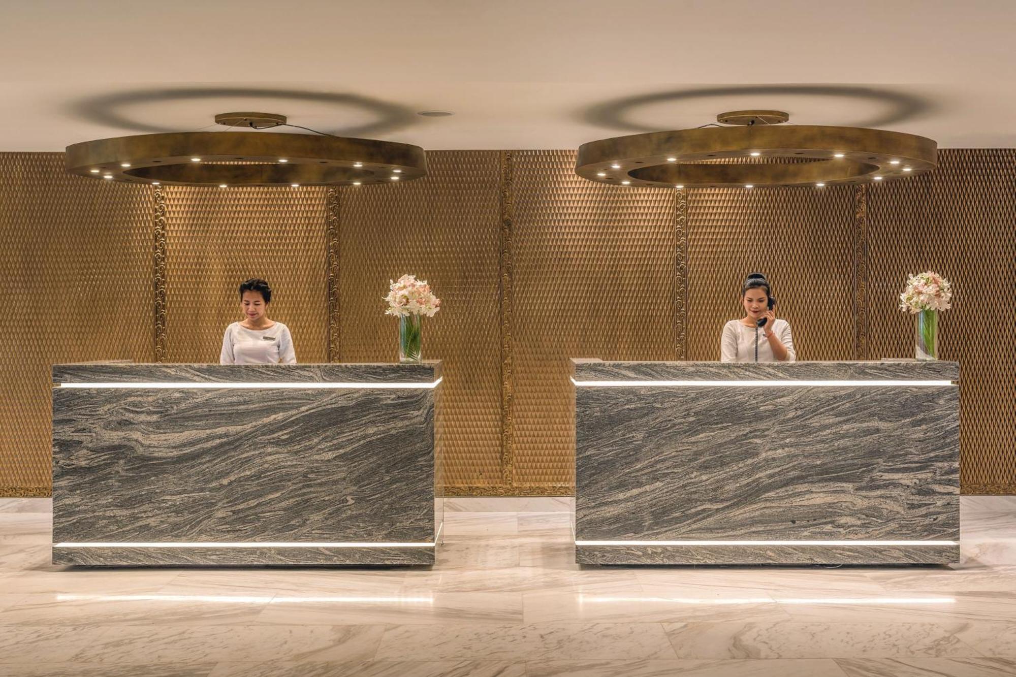 Khách sạn Courtyard By Marriott 5*