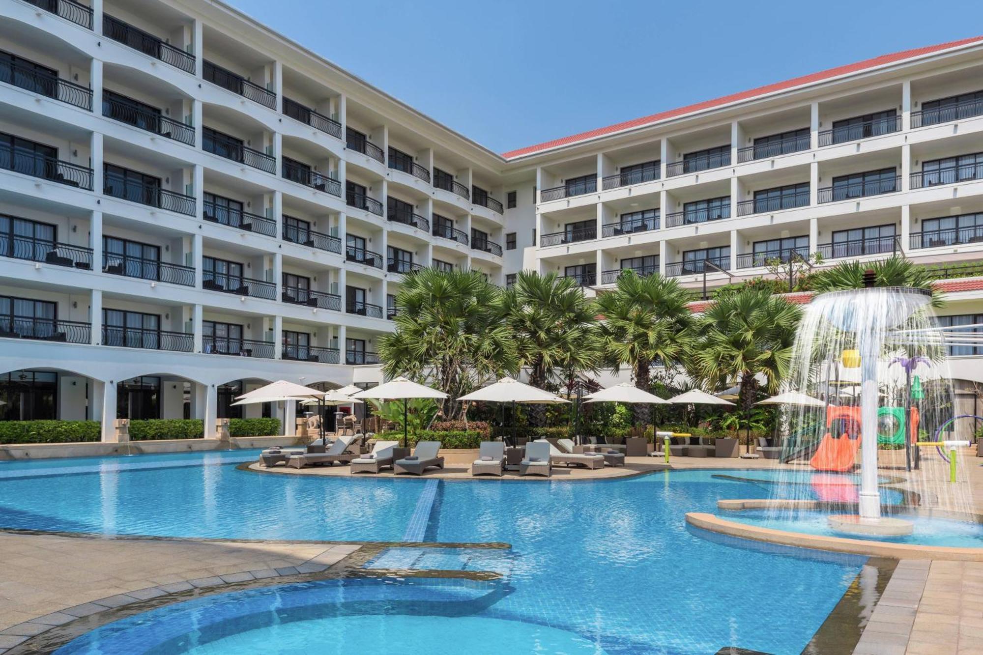 Courtyard By Marriott 5*