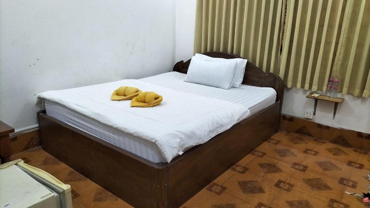 Takeo Bed & Breakfast