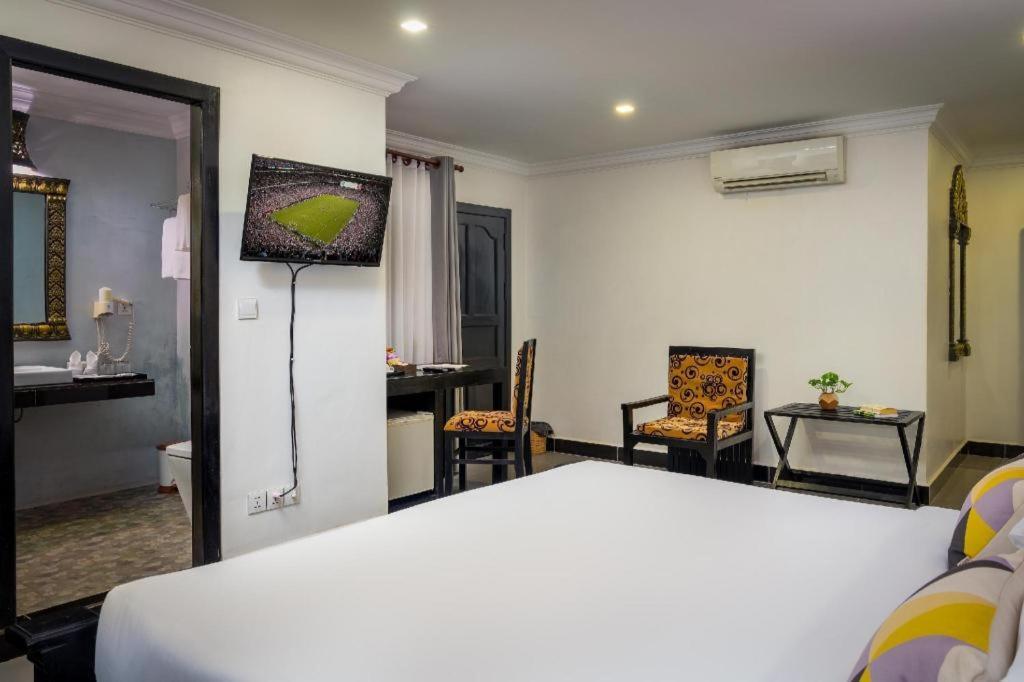 Popular & Siem Reap