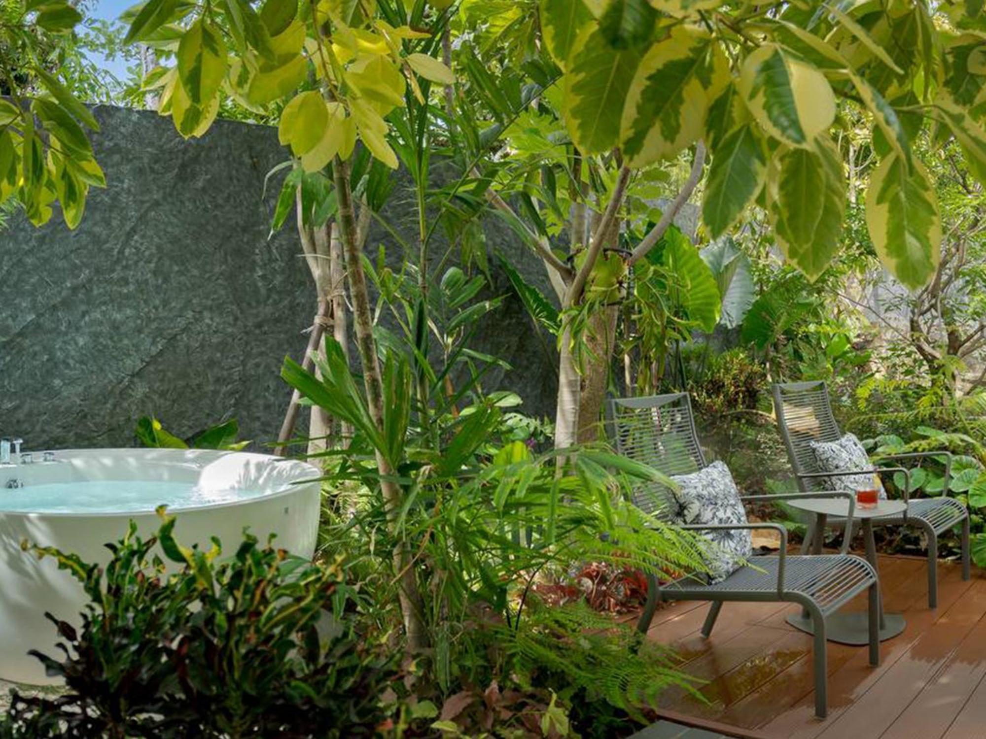 Amara Private Pool