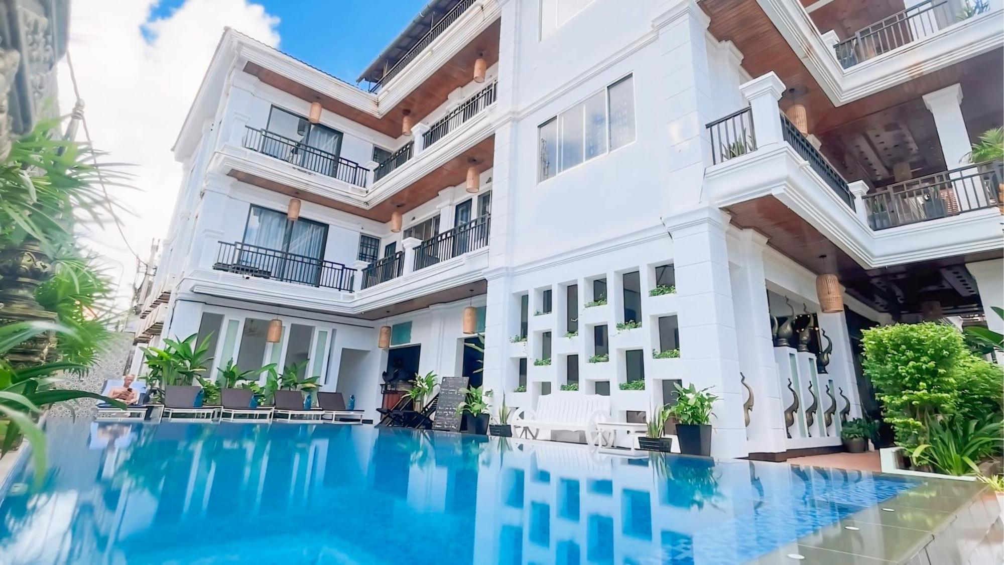 Hotel The Center Point Siem Reap