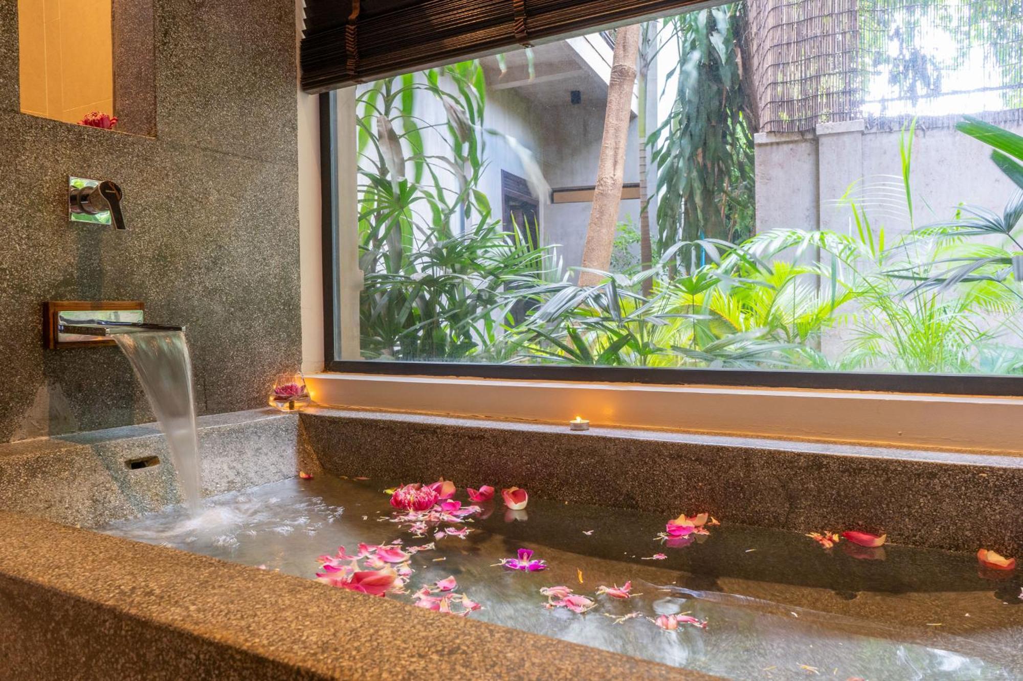 Grange Hotel 4*